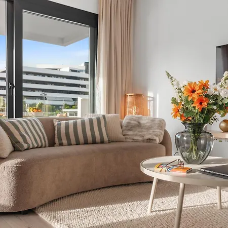 Modern 3-bedroom Family Centre Apartment