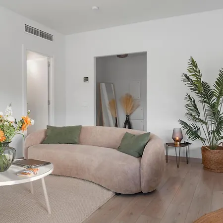 Modern 3-bedroom Family Centre Estepona